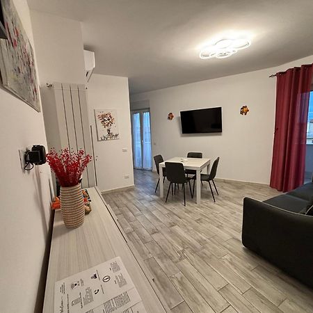 Appartement Casa Larry à Marino Extérieur photo